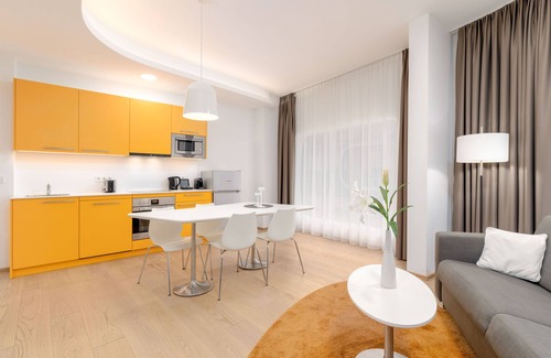 Graz City Centre Apartment | Stylish limehome Graz - Argos by Zaha Hadid with Breakfast