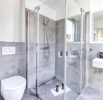 New Town Apartment | Explore limehome Köln Friesenplatz with Hot Tub & Breakfast