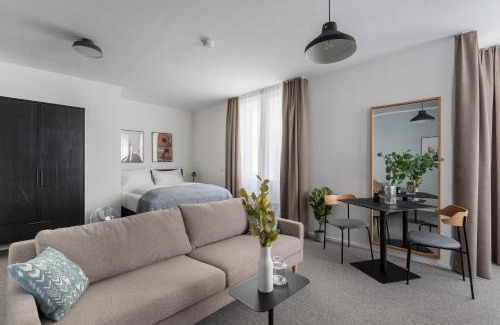 Innere Stadt Apartment | Family-Friendly Stay at limehome Linz Friedrichstraße