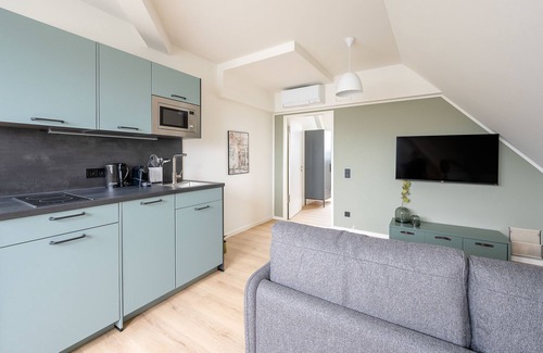 Feuerbacher Tal Apartment | Discover limehome Stuttgart: Family-Friendly with Kitchen