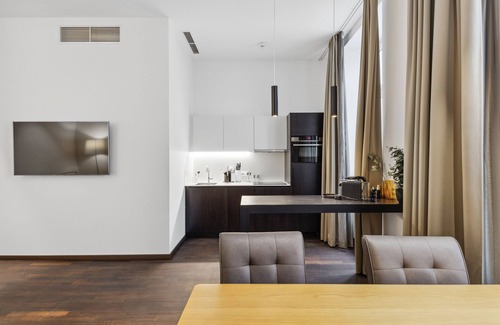 Roßau Apartment | Explore limehome Vienna Roßauer Lände with Family-Friendly Amenities