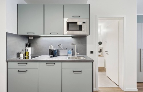 Innenstadt Apartment | Top-Rated limehome Zwickau with Kitchen & Breakfast Options