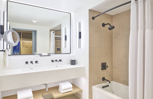 Snowmass Village Hotel | Discover Limelight Hotel Snowmass: 4-Star Family Retreat