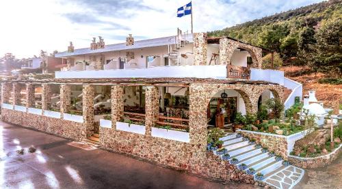 Monolithos Hotel | Oceanfront Retreat at Limeri Traditional Guest House