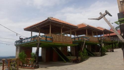Cilimus Resort | Explore Limerr Resto Resort: Pet-Friendly Getaway Awaits