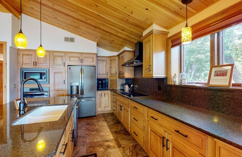 Alton Bay House | Waterfront Alton Bay Retreat with Boathouse & Scenic Sunsets