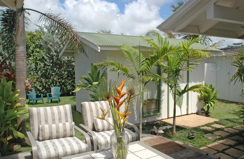 Kapaa House | Oceanfront Hawaiian-Style Cottages with Guest Cottage Access