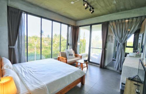 White Sand Beach House | Discover Lin's Forest: Family-Friendly Retreat with Breakfast