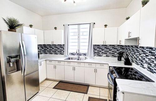 Ceiba Sur House | Family Getaway at LINA’S HOUSE with Pool & Kitchen Access