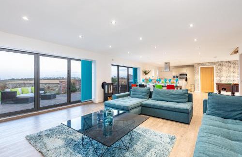 Grange de Lings House | Inviting 4-Bed House in Lincoln with Pet-Friendly Amenities