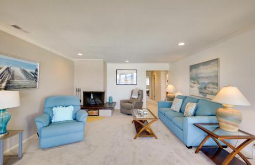 Lincoln Beach Apartment | Idyllic Lincoln City Retreat with Pool & Ocean Views
