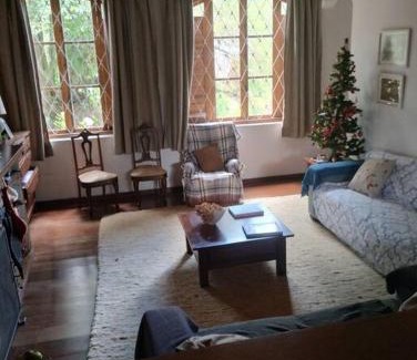 Jardim do Embaixador House | Pet-Friendly Linda Casa: 3 Bedrooms Near Capivari