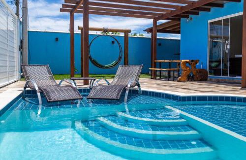 Sao Jose House | Delightful Linda Casa with 3 Suites and Pool Access