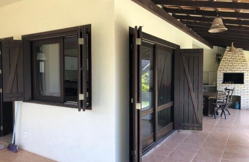 Garopaba House | Cozy Linda Casa Just Steps from the Beach - F29