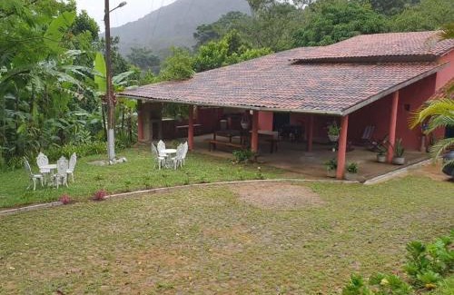 Guaramiranga House | Cozy Getaway with Natural Bath in Guaramiranga – 9/10 Rated
