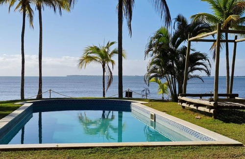 Igrapiuna House | Cozy Beach House on the Vibrant Ilha do Contrato