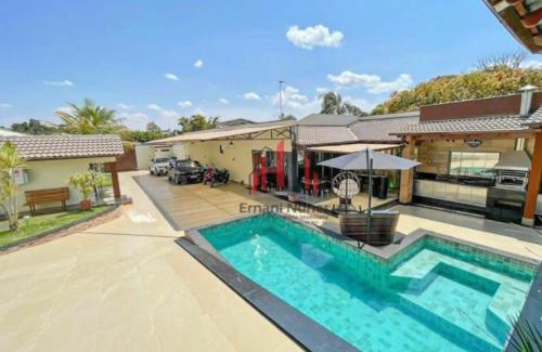 Vicente Pires House | Relaxing Retreat at Linda Casa na EPTG with Pool & Views