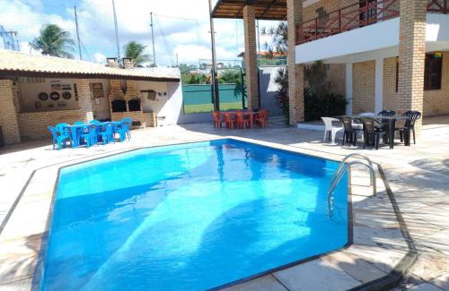 Porto das Dunas House | Linda Casa: Perfect Family Getaway Near Beach Park