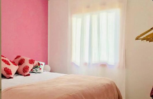 Pinto Apartment | Explore Modern Comfort at Linda Casa Rústica, Chillán