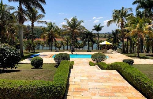 Piracaia House | Discover Linda Chácara: Pet-Friendly Retreat with Pool & Spa
