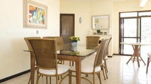 Ingleses Norte Apartment | Oceanfront Retreat with Private Pool and Stunning Views