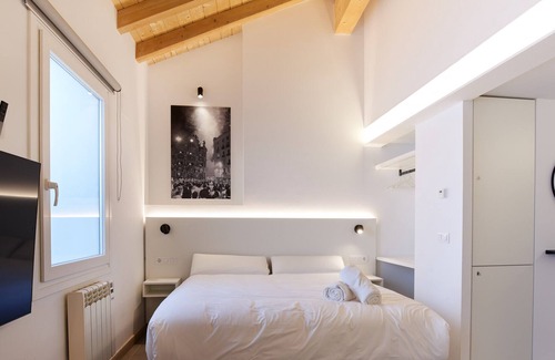 Pamplona City Centre Apartment | Deluxe Stay at Linda Pamplona 4 D - Perfect for Families