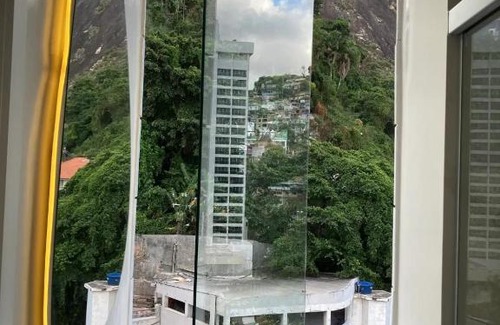 Vidigal Apartment | Experience Linda Vista do Rio: A Scenic Retreat Awaits