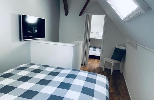 Oldeberkoop Apartment | Relaxing LindeLoft on the Farm with Optional Hot Tub