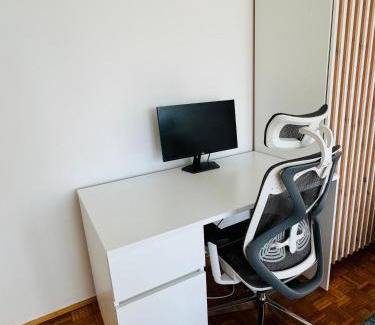 Novo Sarajevo Apartment | Top-Rated Del Apartment Sarajevo with Free Parking
