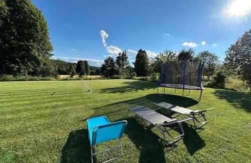 Postojna Apartment | Family-Friendly Linden Garden Apartment with Kitchen Access