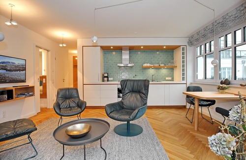 Heiligendamm Apartment | Oceanfront Getaway: Linden-palais Wohnung 28 - Guest Rated 9.8