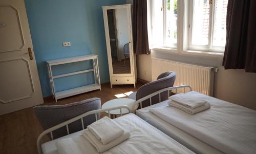 Neinstedt Hotel | Cozy Lindenhof: Pet-Friendly Haven by Teufelsmauer