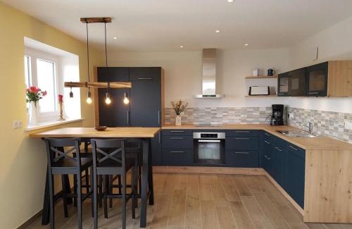 Ulsbyholz Apartment | Family-Friendly Retreat at Lindenstuuv with Top Reviews