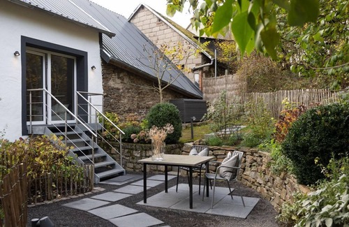 Lind House | Ocean View Retreat - Lindgrün für Zwei Ferienhaus