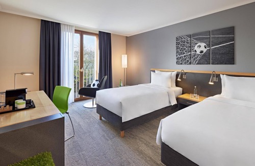 Leverkusen Hotel | Discover Lindner Hotel Leverkusen Bayarena - 4-Star Retreat