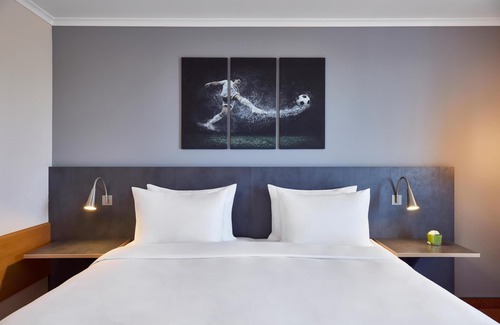 Leverkusen Hotel | Discover Lindner Hotel Leverkusen Bayarena - 4-Star Retreat