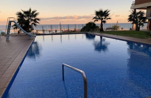 Sant Andreu de Llavaneres Apartment | Lindo apartamento con vista al mar