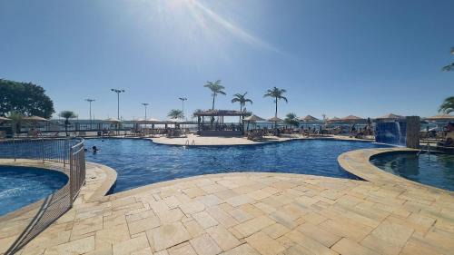 Smin Apartment | Cozy Apartment 412 with Bathtub and Pool in BSB