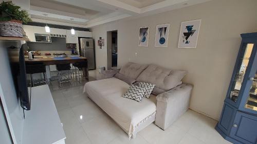 Volta Redonda Apartment | New Hotel Near ETPC: Pet-Friendly & Family Oriented Stay