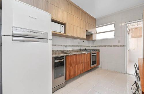 Liberdade Apartment | Cozy 3-Bedroom Apartment with Balcony in Liberdade