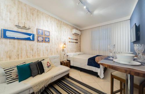 Jose Menino Apartment | Beachfront Apartment with Ocean View and Free Wi-Fi