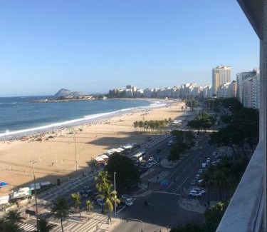 Copacabana Apartment | Cozy Ocean View Apartment on Avenida Atlântica, Copacabana