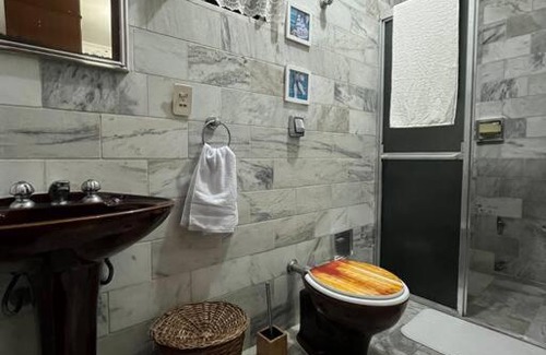 Jardim Centenario Apartment | Oceanfront 2-Bedroom Apartment at Brisa Mar Guest House