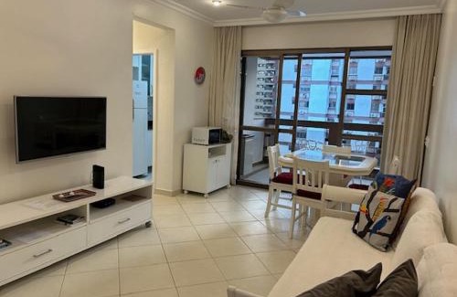 Barra da Tijuca Apartment | Beautiful 2-Bedroom Apartment with Pool Near the Beach