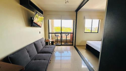 Smin Apartment | Tranquil Flat 410 by the Lake with Pool & Dining Options