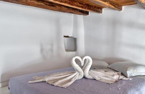 Lefkes House | Child Friendly Lindo House: Guest Rated 9.2/10