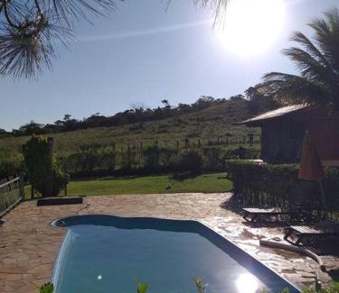Sao Vicente de Paula House | Idyllic Retreat with Lagoon – Pet Friendly & Pool Access
