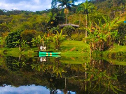 Aguas Mornas House | Experience Lindo Sítio: 4-Star Oasis with Pet-Friendly Perks