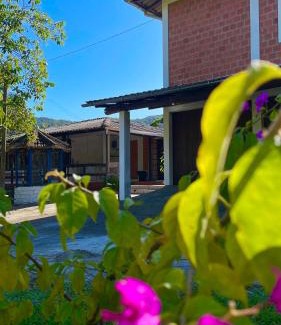 Aguas Mornas House | Experience Lindo Sítio: 4-Star Oasis with Pet-Friendly Perks
