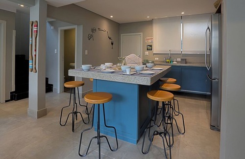Ponta da Praia House | Relax at Lindo Sobrado: Pet-Friendly Oasis with Spa & Pool